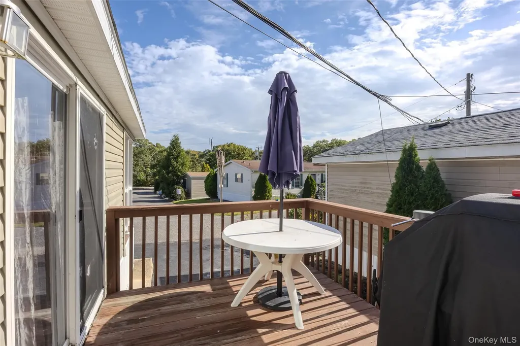 1795 Osborne Avenue Riverhead NY 11901