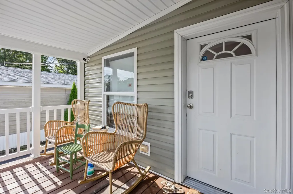 1795 Osborne Avenue Riverhead NY 11901