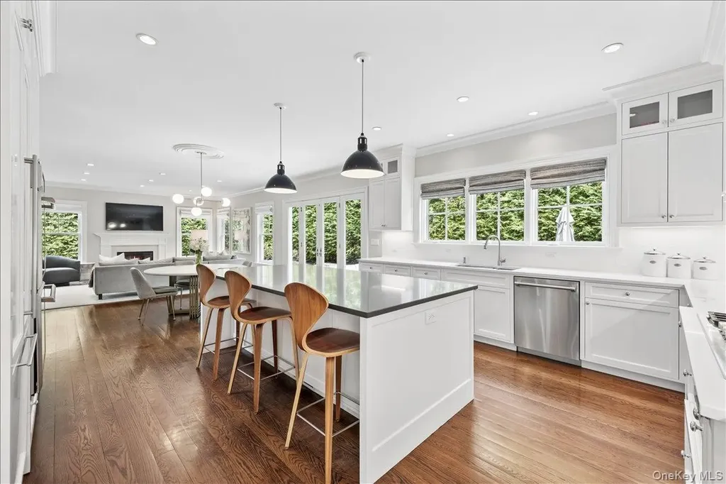 635 Bleeker Avenue Mamaroneck NY 10543