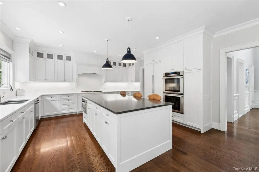 635 Bleeker Avenue Mamaroneck NY 10543