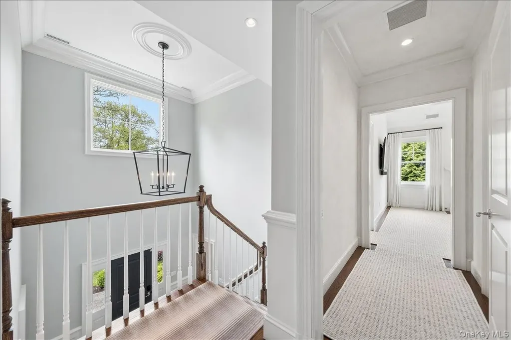 635 Bleeker Avenue Mamaroneck NY 10543