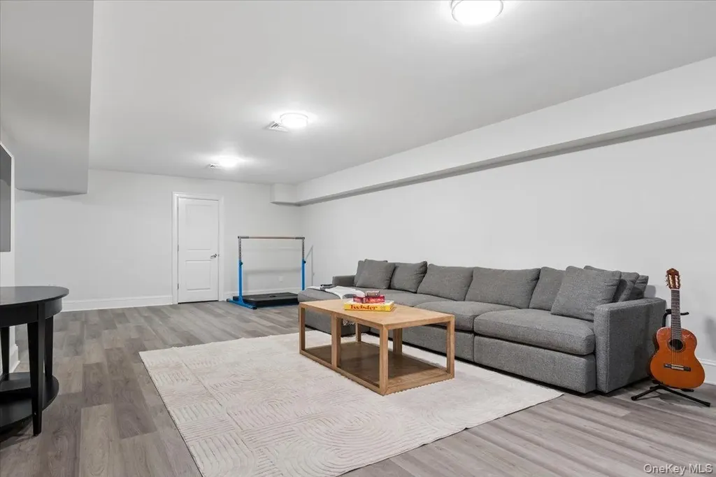 635 Bleeker Avenue Mamaroneck NY 10543