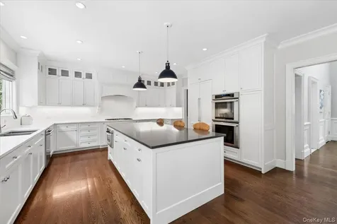 635 Bleeker Avenue Mamaroneck NY 10543