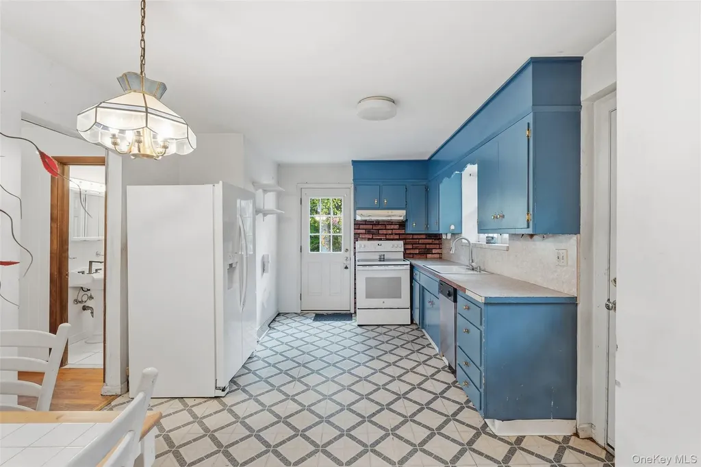 137 Overlook Drive Mahopac NY 10541