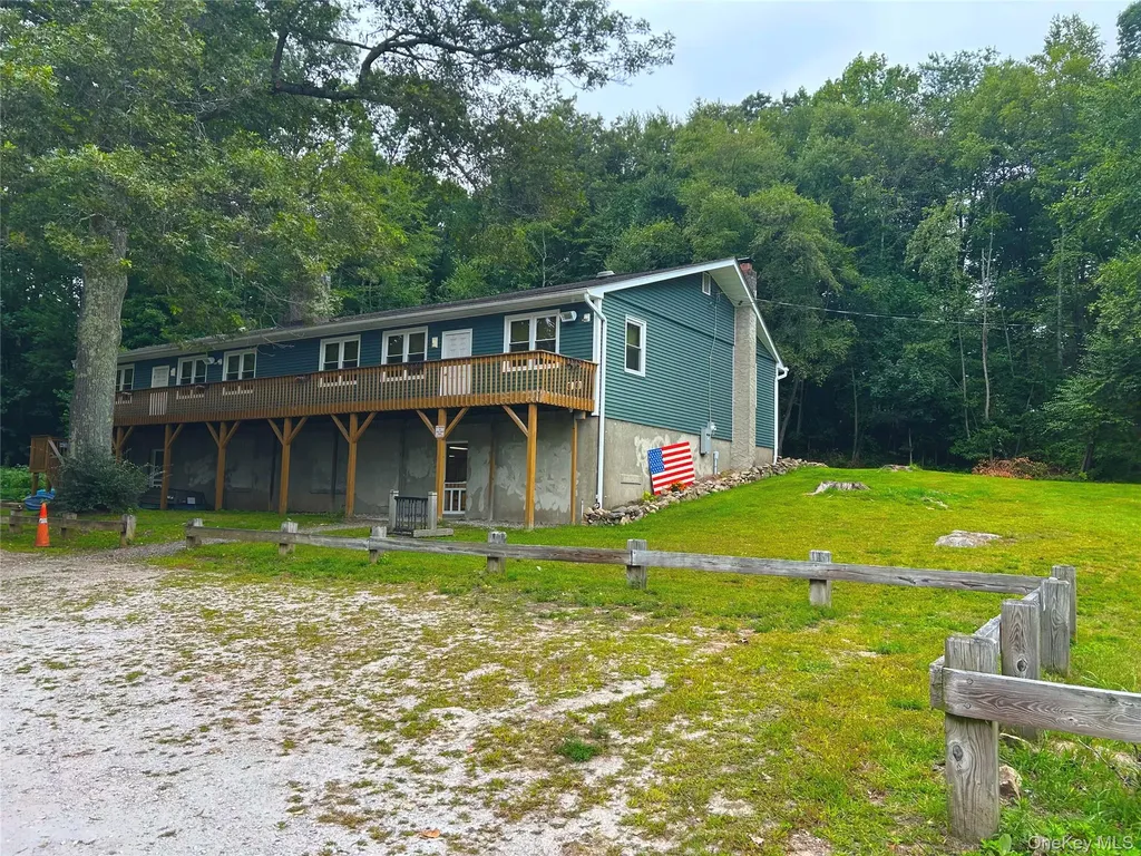 137 Overlook Drive Mahopac NY 10541