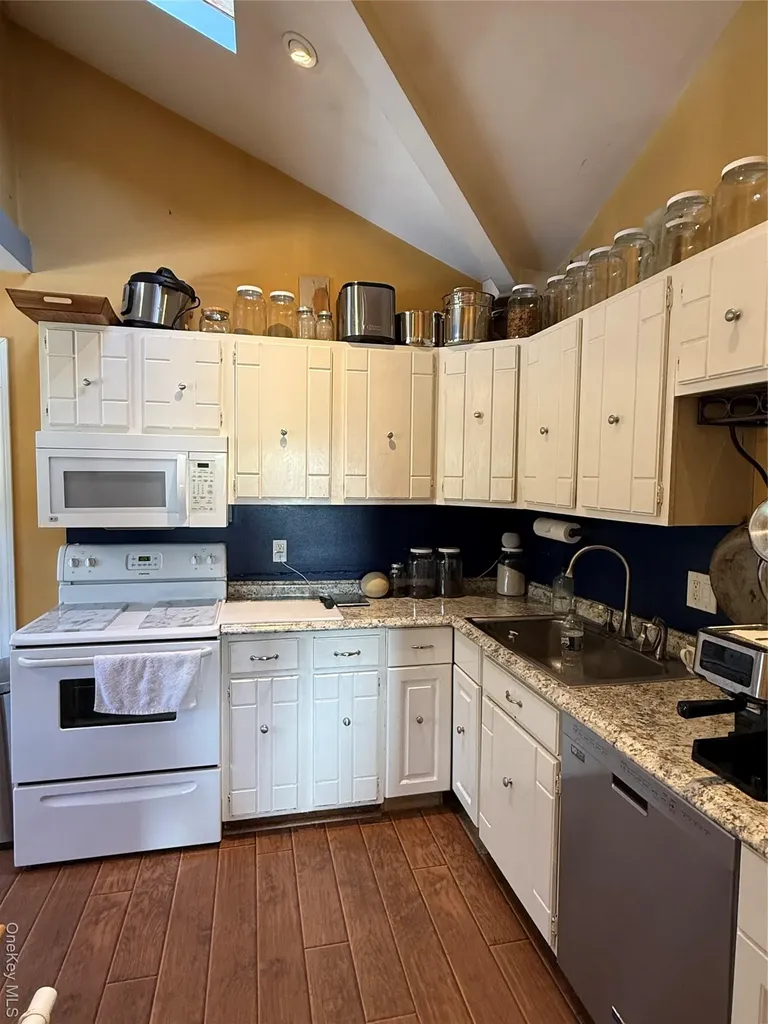 135 Forrest Avenue Shirley NY 11967