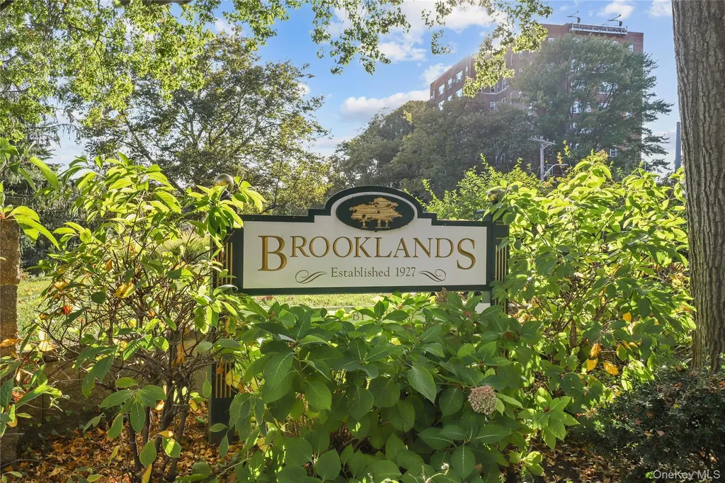 6 Brooklands Bronxville NY 10708