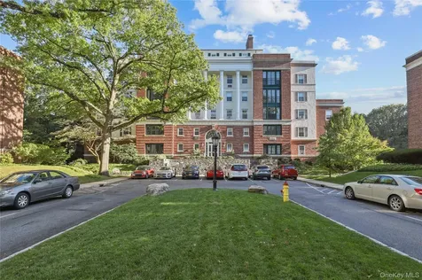 6 Brooklands Bronxville NY 10708