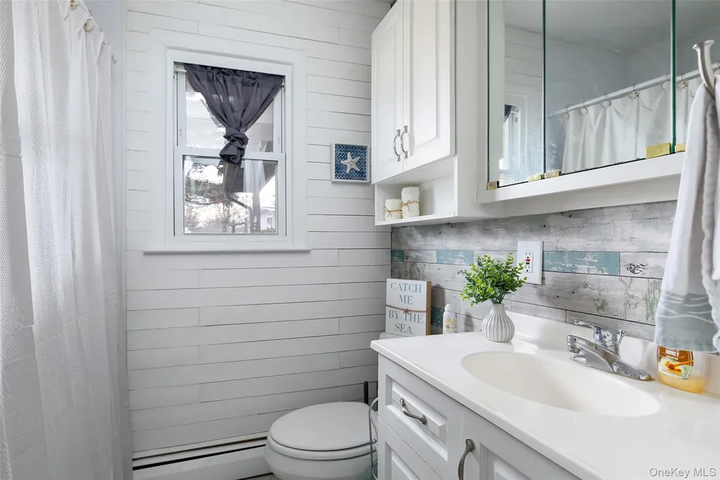 11 Cambridge Drive Red Hook NY 12571