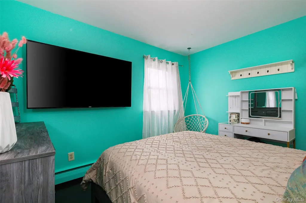 11 Cambridge Drive Red Hook NY 12571