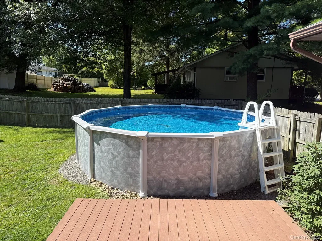 11 Cambridge Drive Red Hook NY 12571