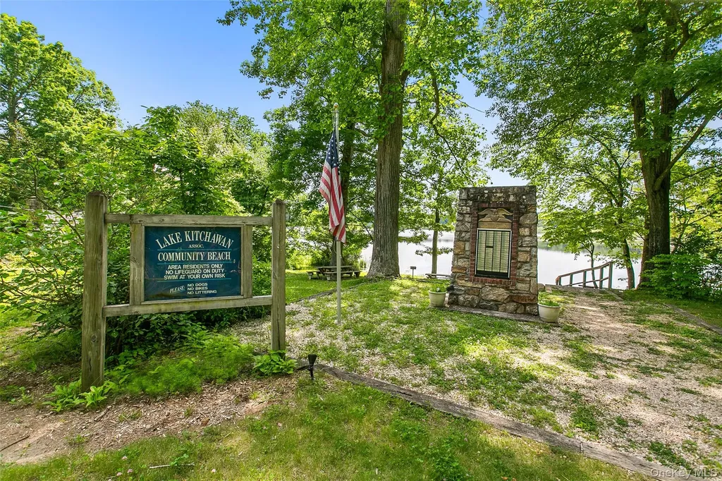 8 Hemlock Road South Salem NY 10590
