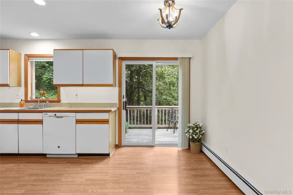 8 Hemlock Road South Salem NY 10590