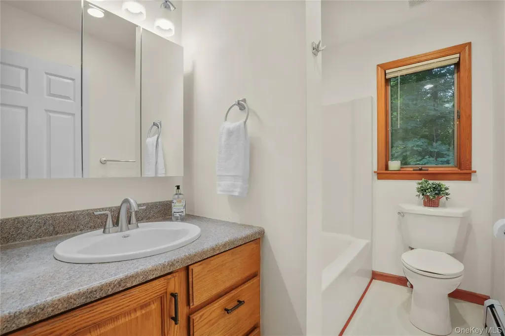 8 Hemlock Road South Salem NY 10590