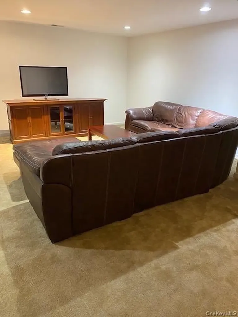 38 Cobblestone Lane Middletown NY 10940