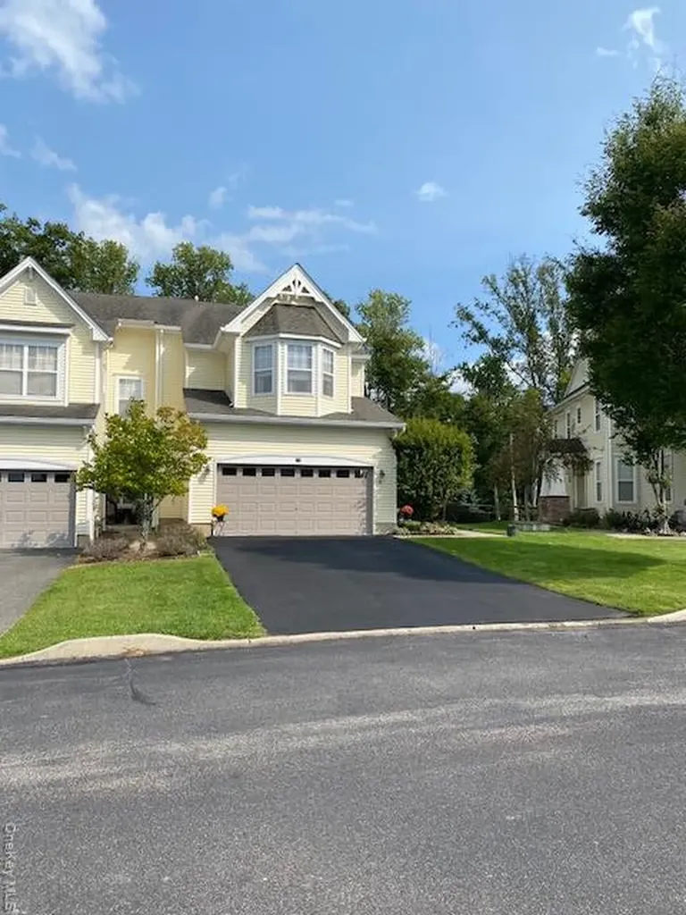 38 Cobblestone Lane Middletown NY 10940