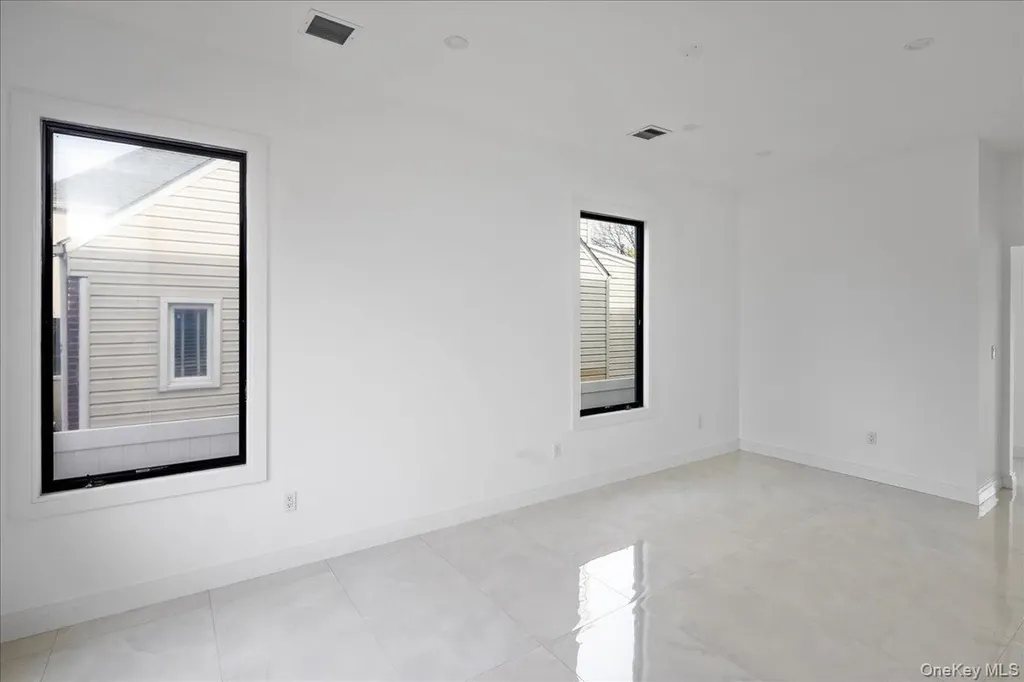 544 Arlington Road Cedarhurst NY 11516