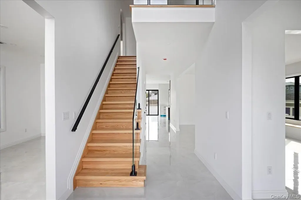 544 Arlington Road Cedarhurst NY 11516