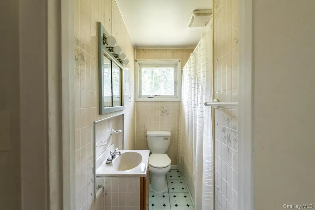 44 Pine Woods Road Hyde Park NY 12538