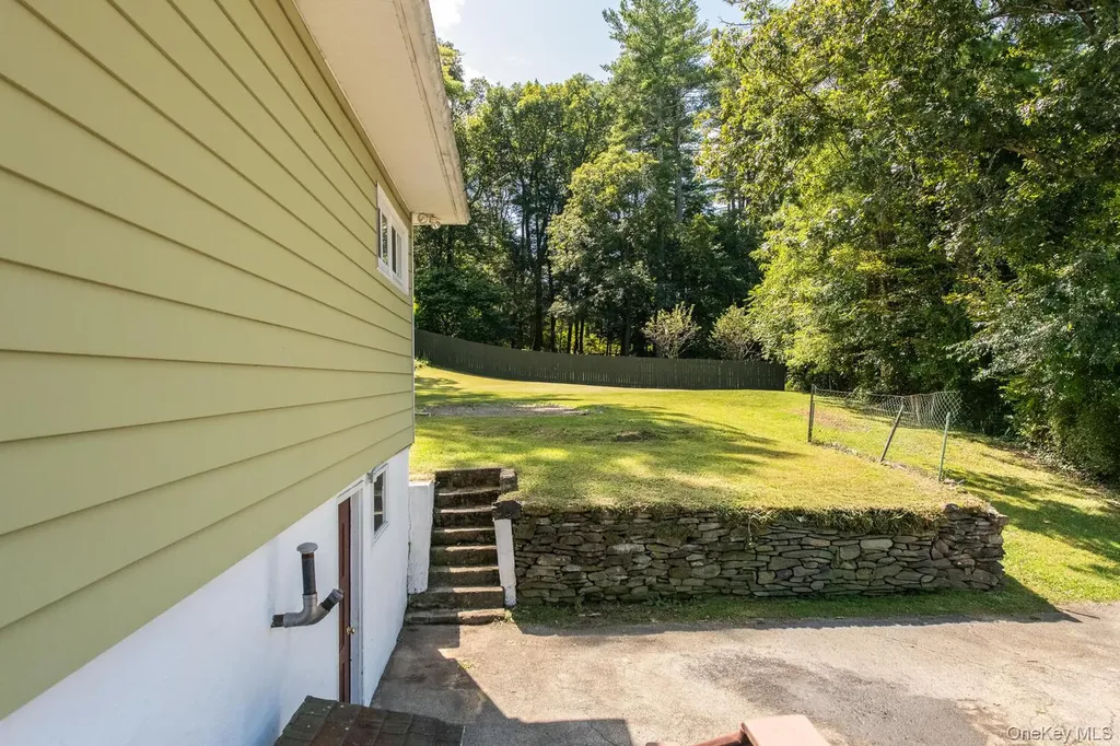 44 Pine Woods Road Hyde Park NY 12538
