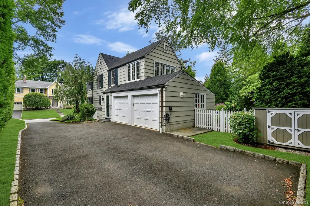 11 Dusenberry Road Bronxville NY 10708