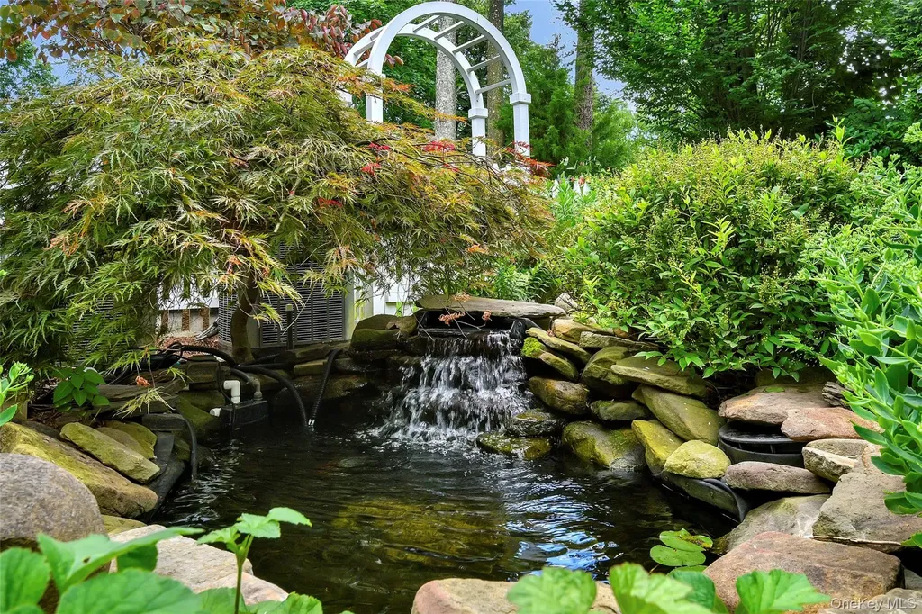 11 Dusenberry Road Bronxville NY 10708