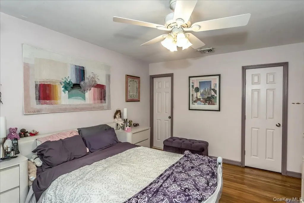 113 Northern Parkway W Plainview NY 11803
