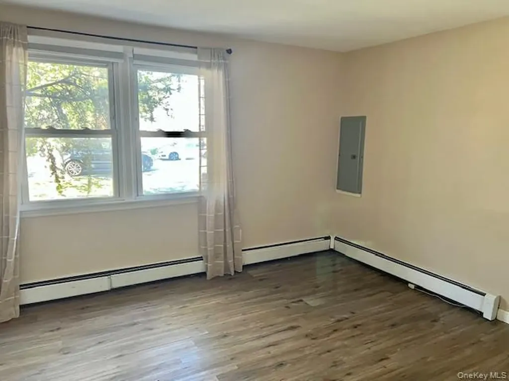 53 Biltmore Drive Mastic Beach NY 11951