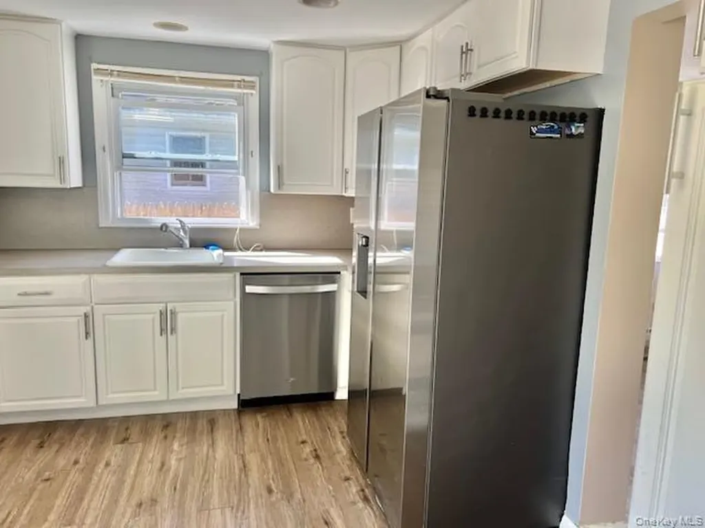 53 Biltmore Drive Mastic Beach NY 11951