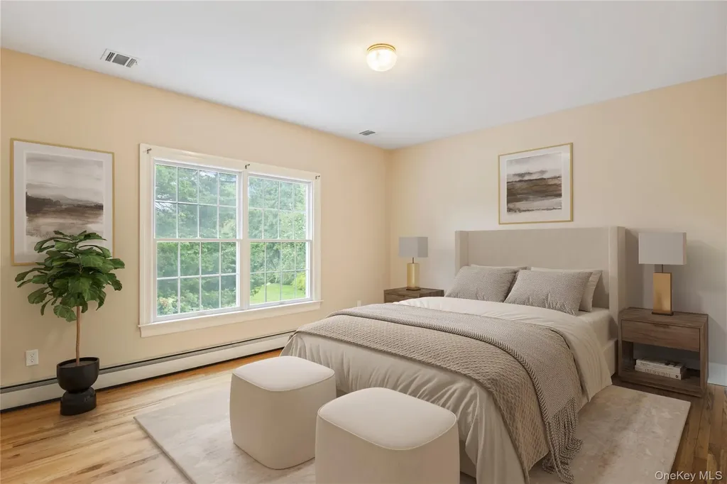 10 Rolling Meadow Lane Northport NY 11768