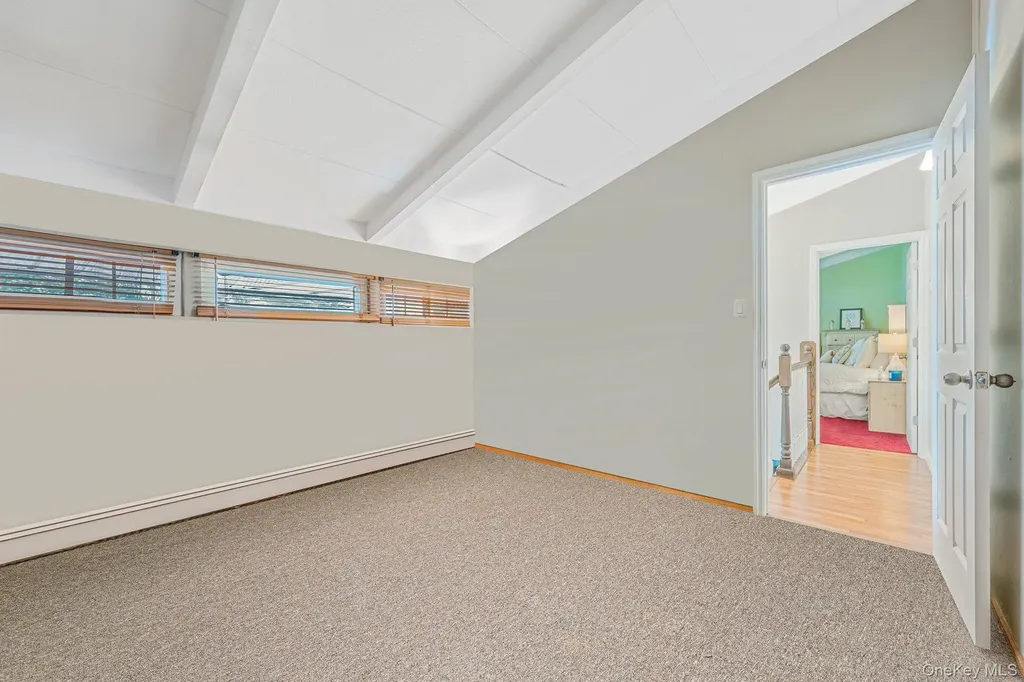27 Split Cedar Drive Islandia NY 11749