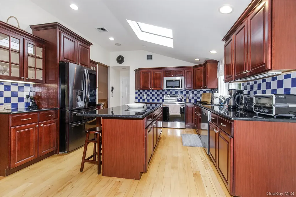 5 Searington Drive Syosset NY 11791