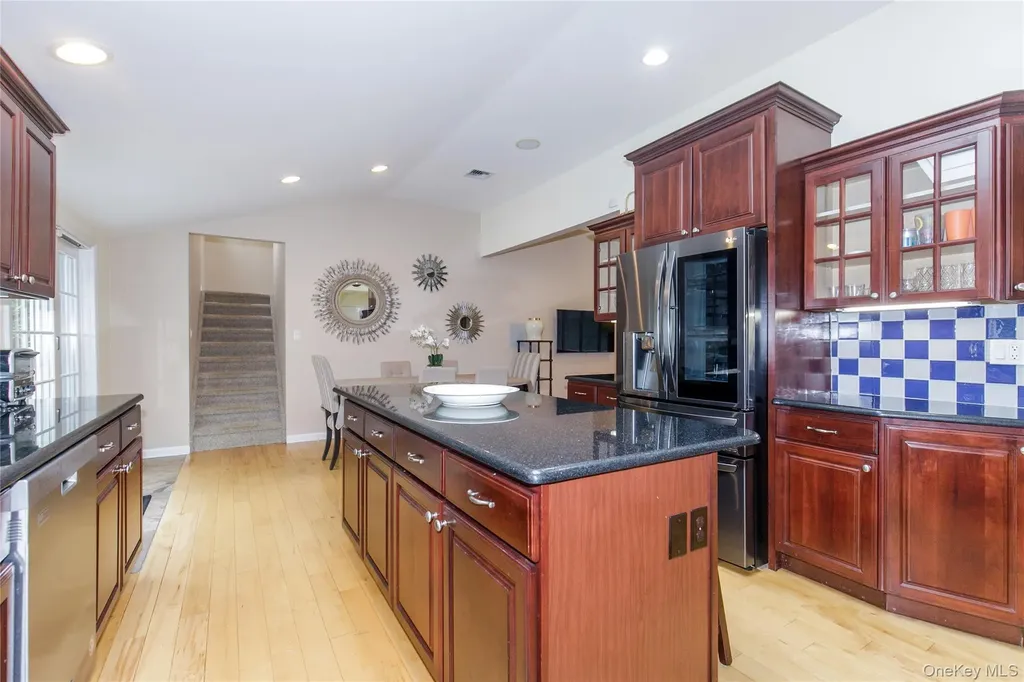 5 Searington Drive Syosset NY 11791