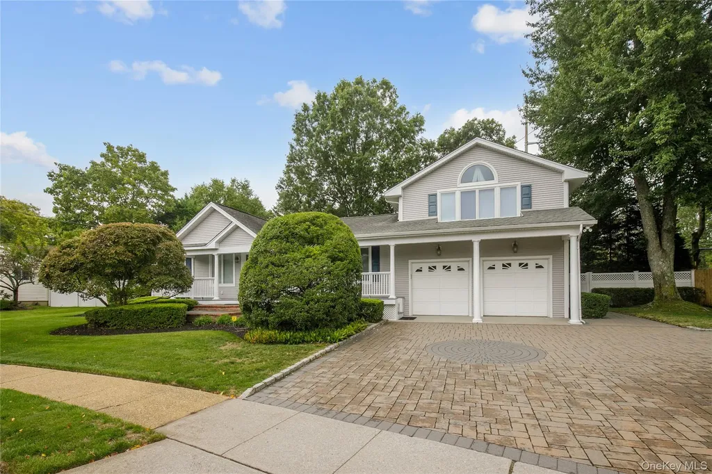 5 Searington Drive Syosset NY 11791