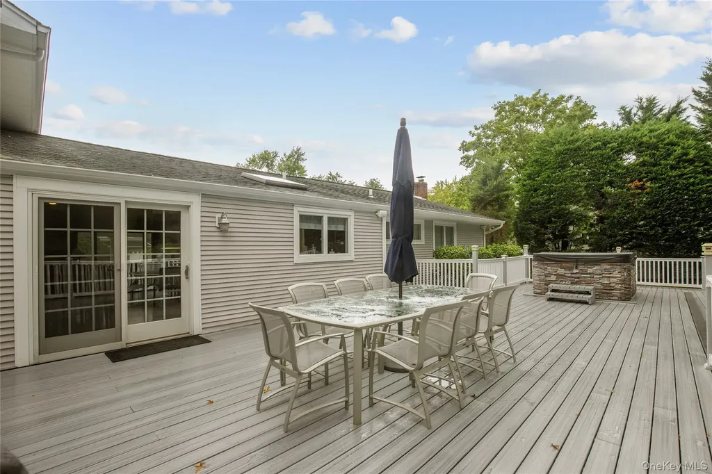 5 Searington Drive Syosset NY 11791