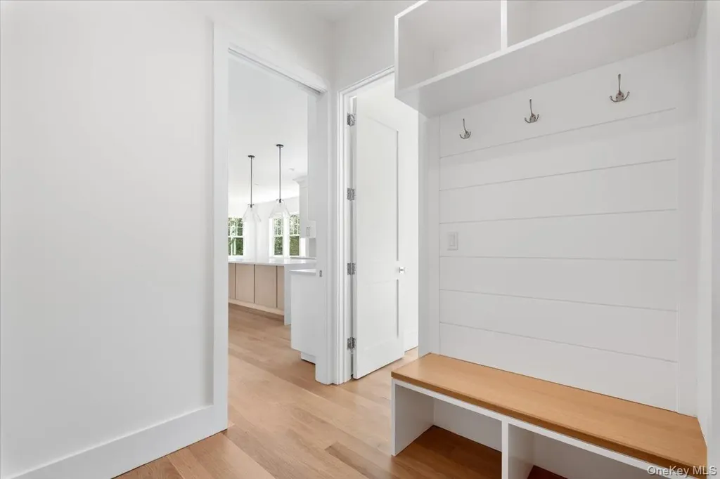 8 Dell Road Scarsdale NY 10583