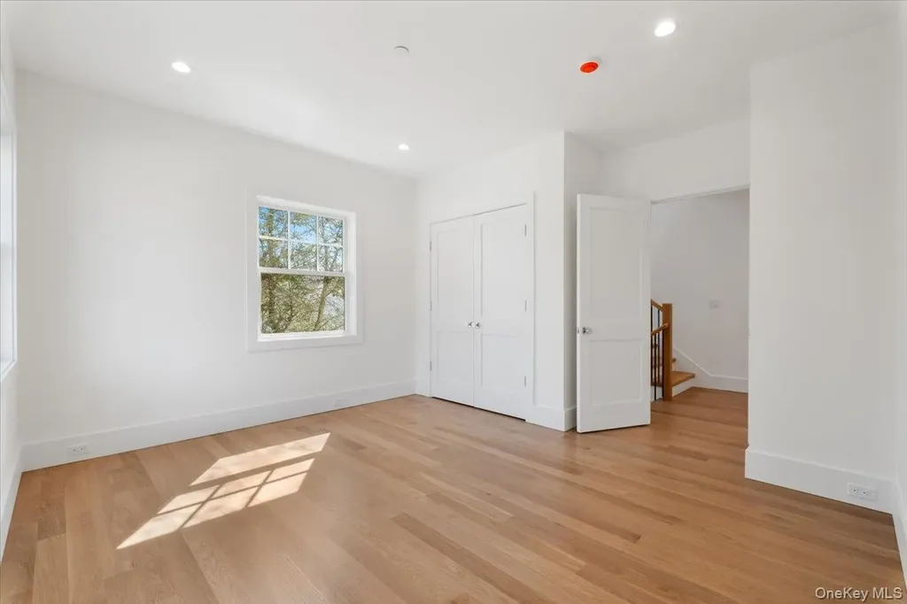 8 Dell Road Scarsdale NY 10583