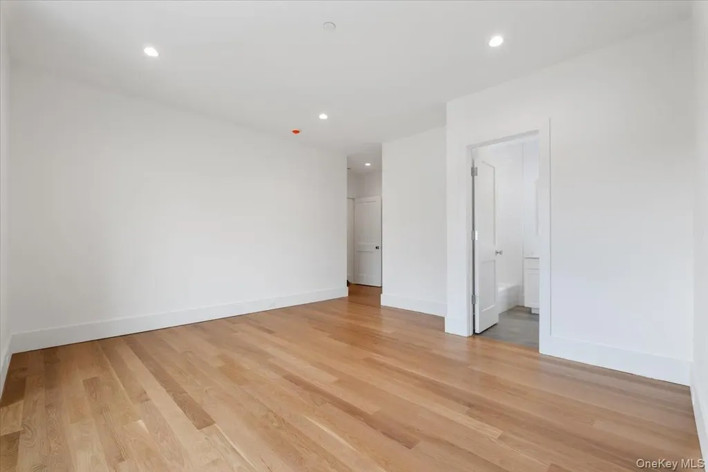 8 Dell Road Scarsdale NY 10583