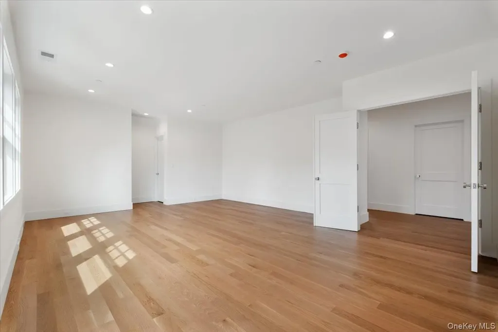 8 Dell Road Scarsdale NY 10583