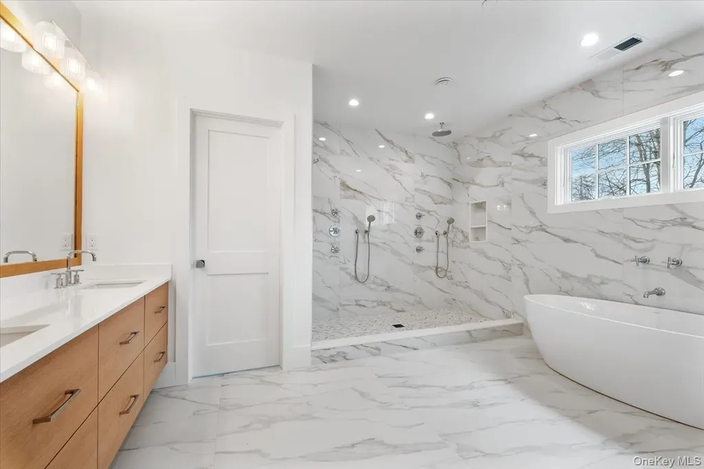 8 Dell Road Scarsdale NY 10583