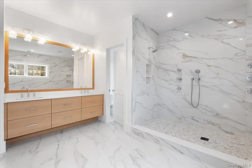 8 Dell Road Scarsdale NY 10583