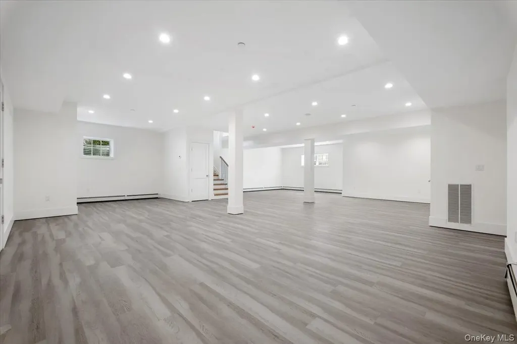 8 Dell Road Scarsdale NY 10583