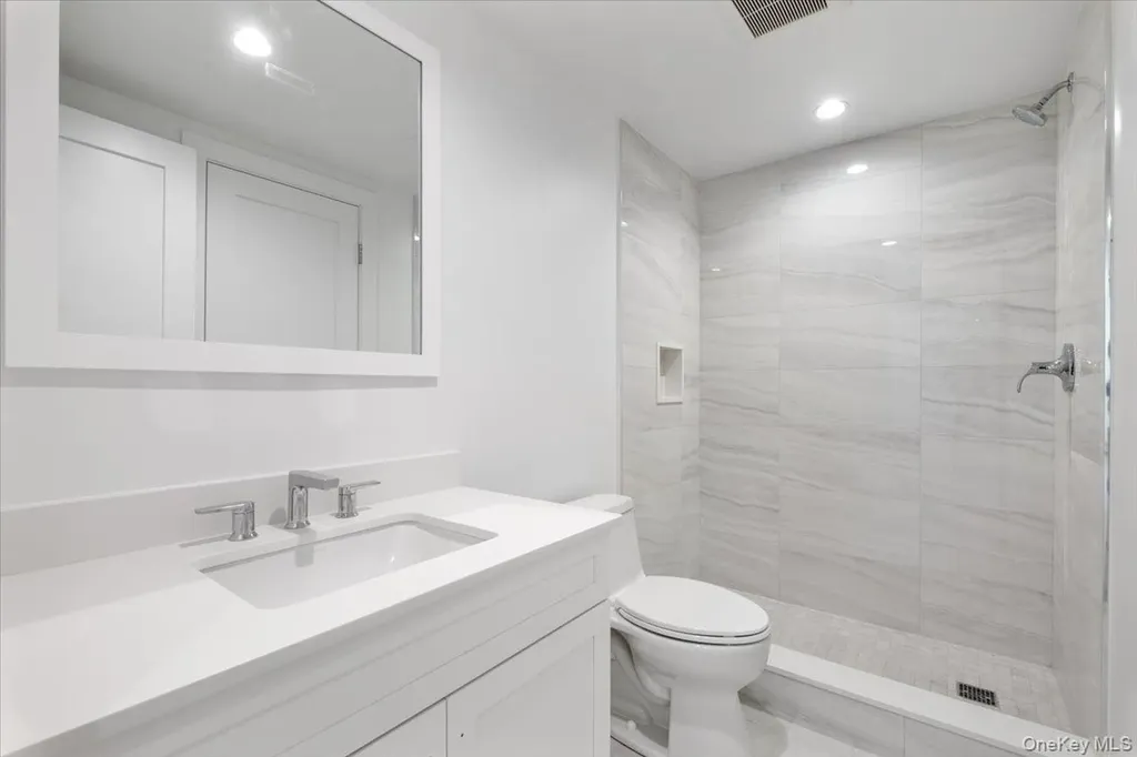 8 Dell Road Scarsdale NY 10583