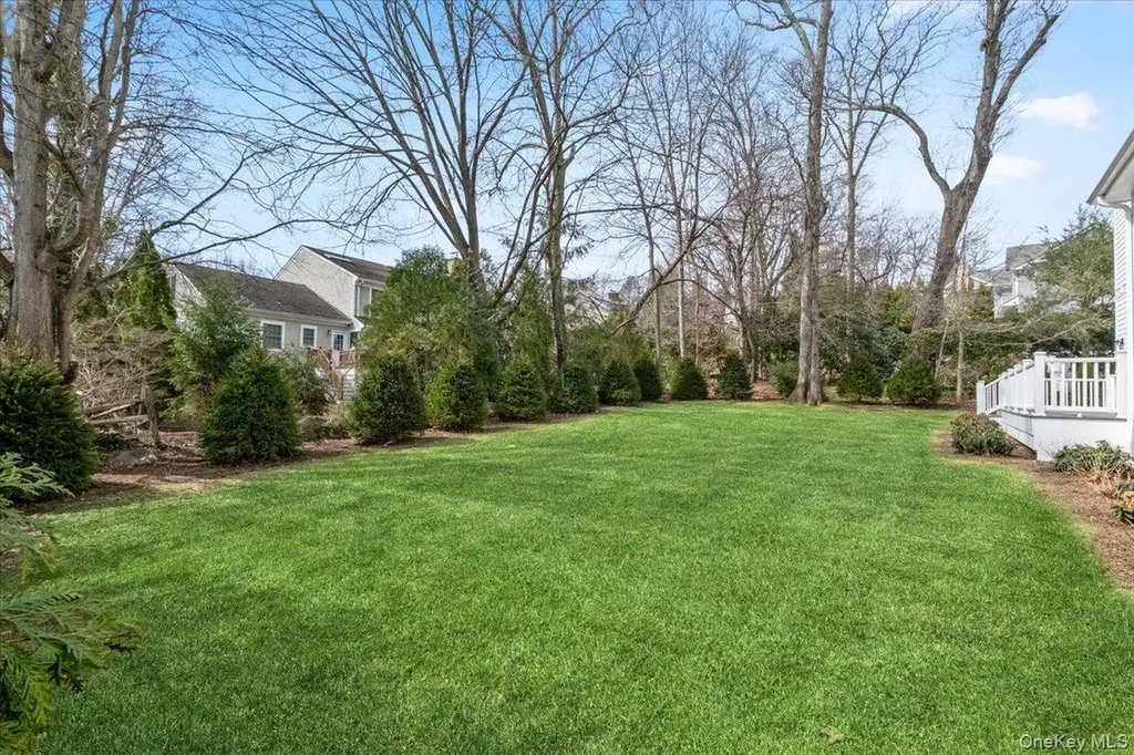 8 Dell Road Scarsdale NY 10583