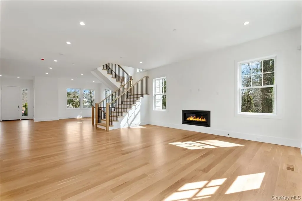 8 Dell Road Scarsdale NY 10583