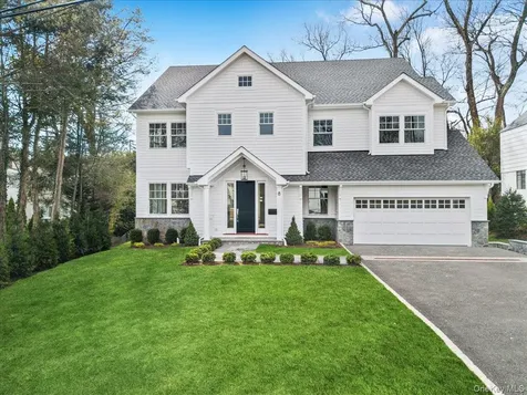 8 Dell Road Scarsdale NY 10583