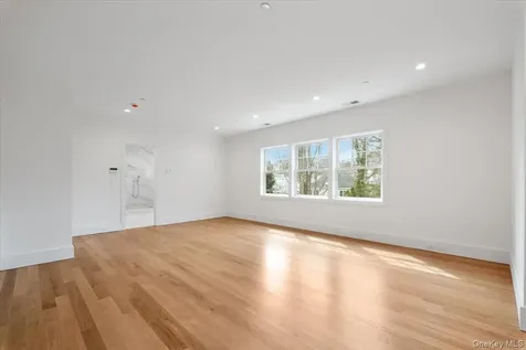 8 Dell Road Scarsdale NY 10583