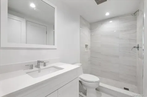 8 Dell Road Scarsdale NY 10583