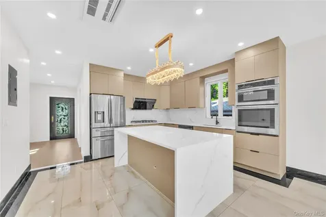 5648 219th Street Bayside NY 11364