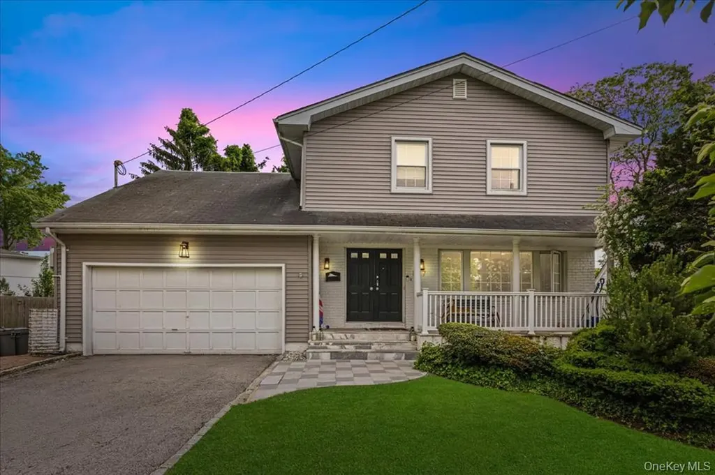 1127 Fordham Lane Woodmere NY 11598